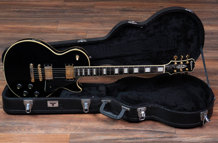 Pre-Owned Epiphone Les Paul Custom, Ebony w/ Case