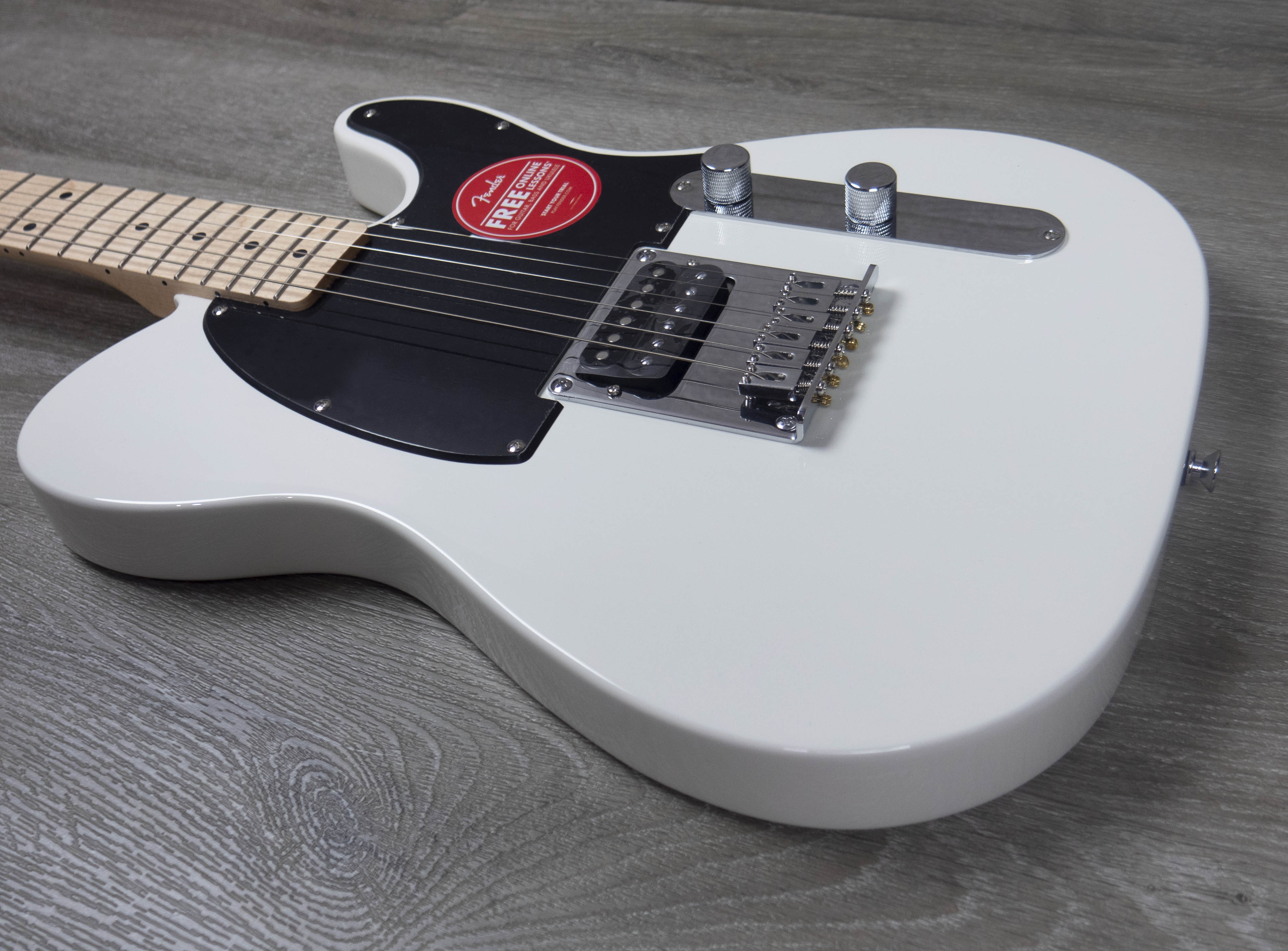 Squier Sonic Esquire H, Maple Fingerboard, Black Pickguard, Arctic