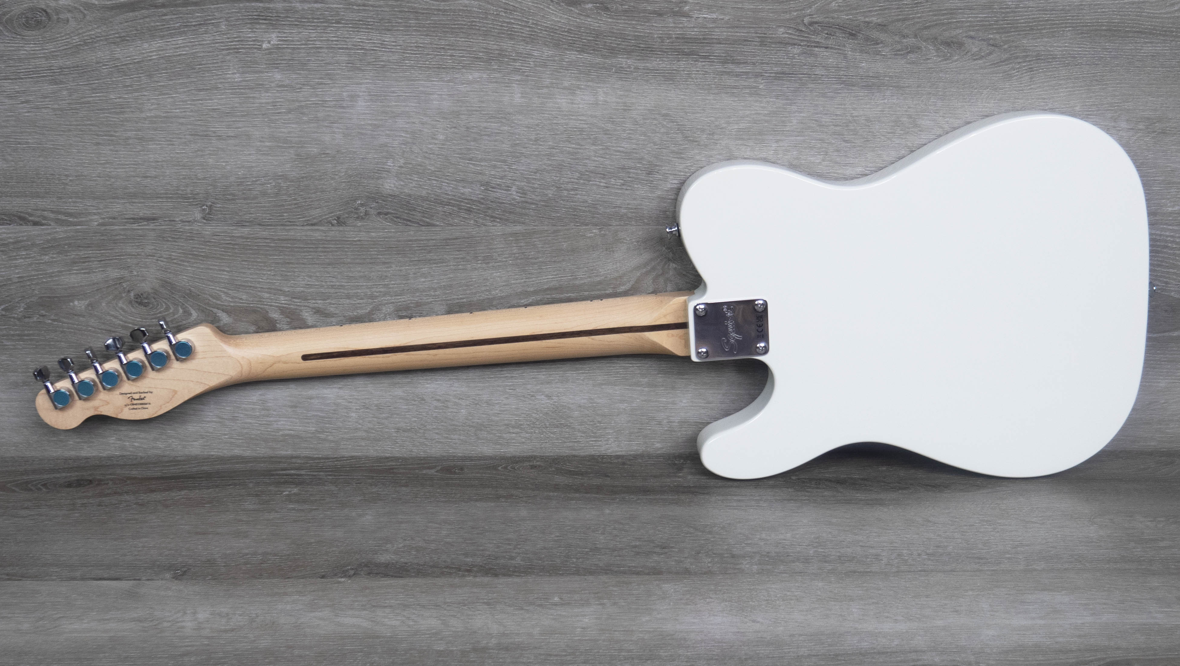Squier Sonic Esquire H, Maple Fingerboard, Black Pickguard, Arctic
