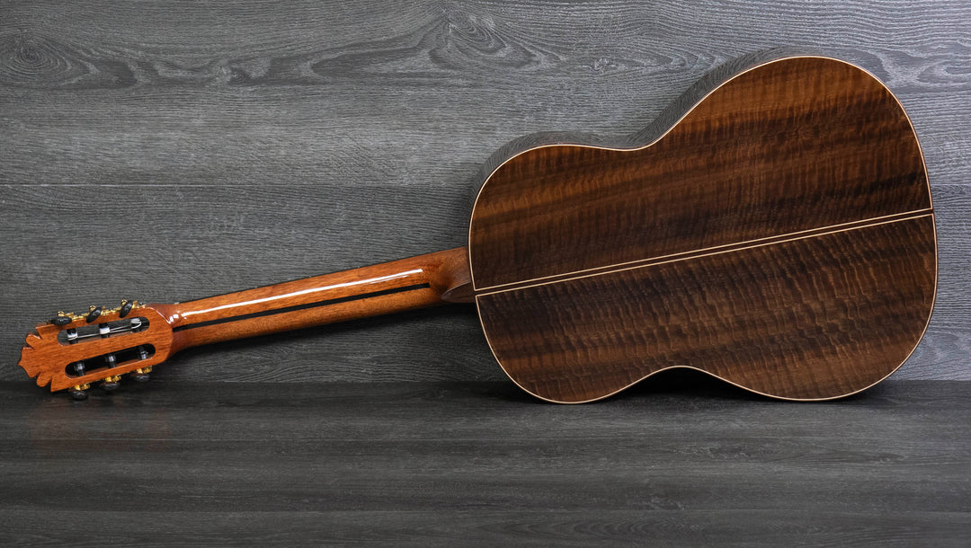 Manuel Rodriguez SUPERIOR B-C, 4/4 size Classical Guitar, Solid cedar top, Flamed Eucalyptus Back & Sides