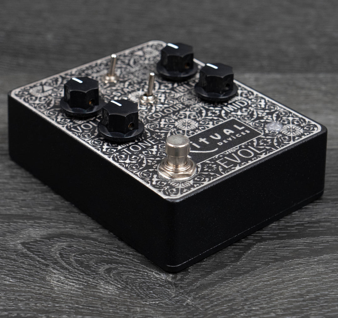 Pédale d'effets de distorsion fuzz EVOL de Ritual Devices