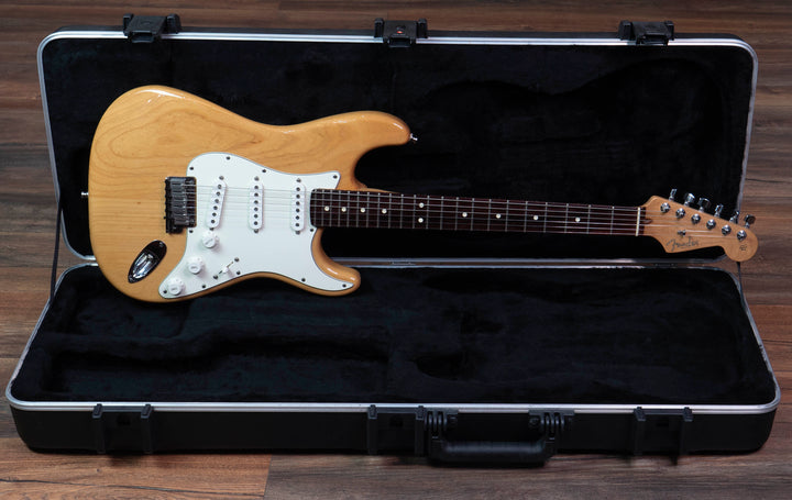 Fender American Deluxe HSS Stratocaster d'occasion, couleur ambre