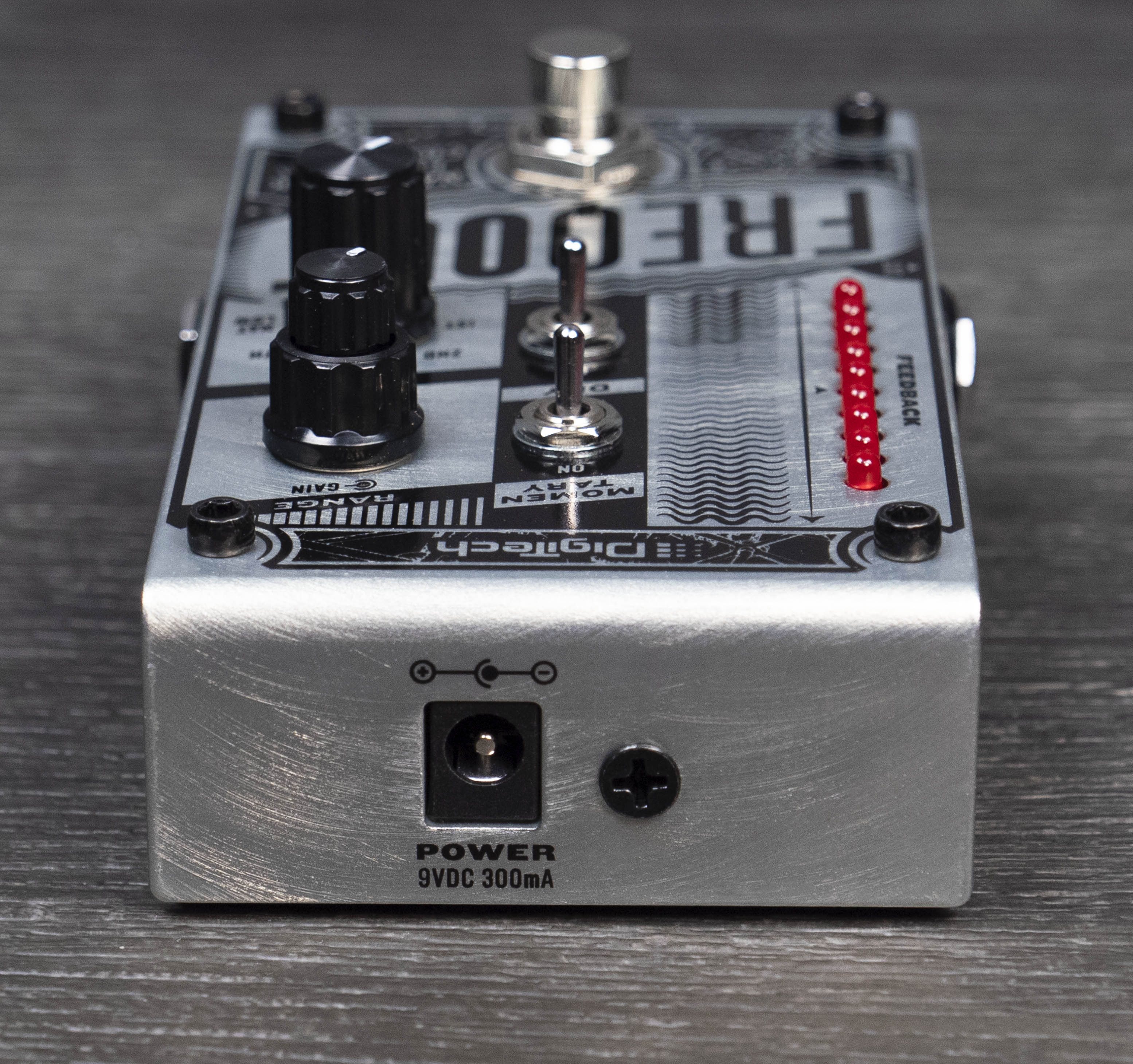 Digitech Freqout Natural Feedback Creator – A Strings