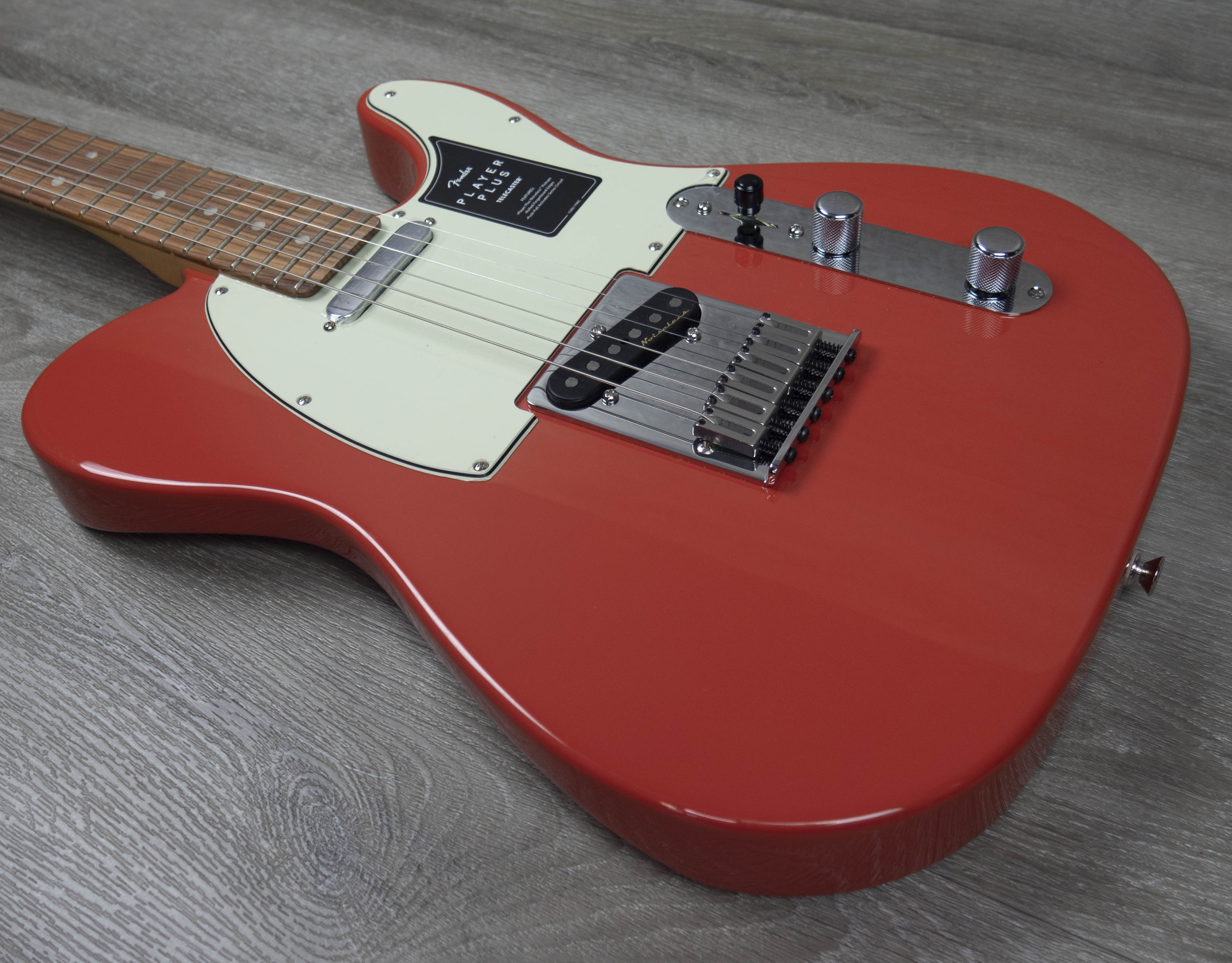 Fender Player Plus Telecaster, Pau Ferro Fingerboard, Fiesta Red