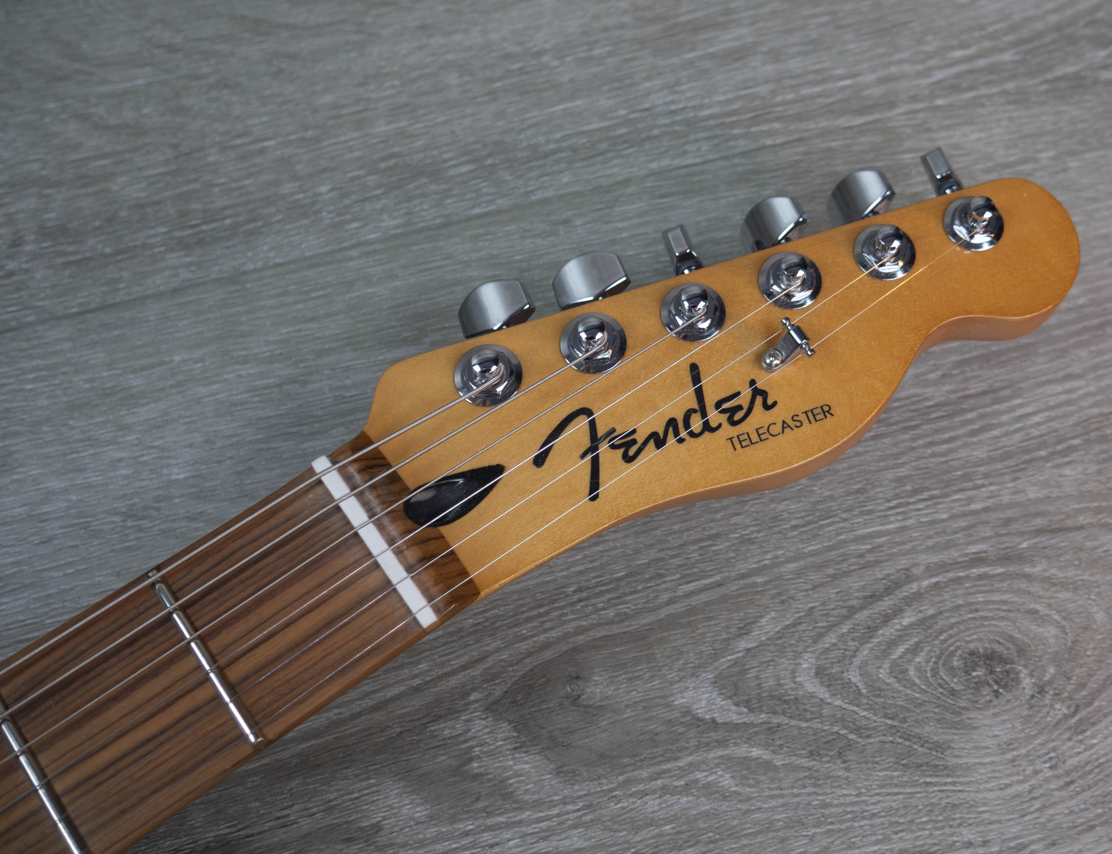 Fender / player plus テレキャスター Fender Player Plus Telecaster, Pau Ferro Fingerboard, Fiesta Red