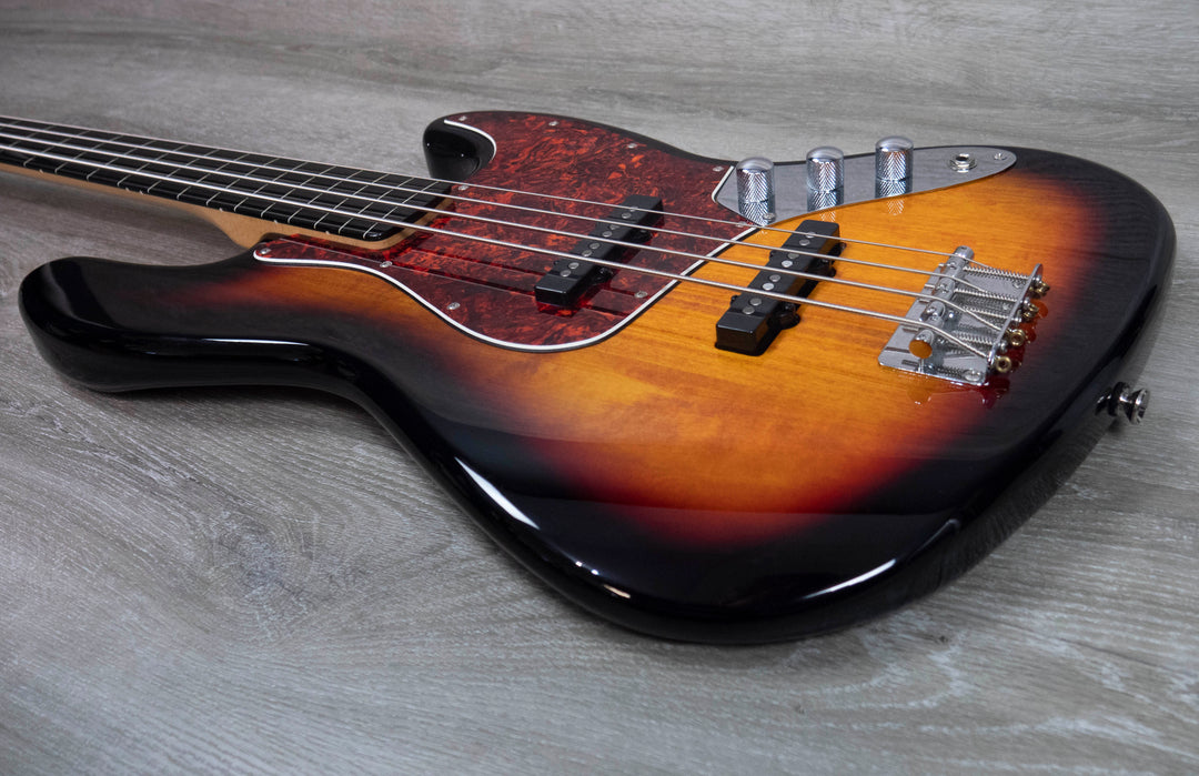 Guitare basse jazz fretless Squier Classic Vibe 60s d'occasion, Sunburst