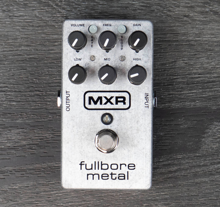 Pedal de distorsión de paso completo MXR M116