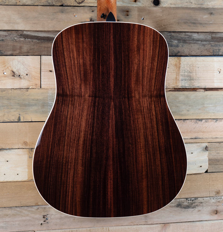 Taylor Gold Label 710e Dreadnought Acoustic-Electric Guitar