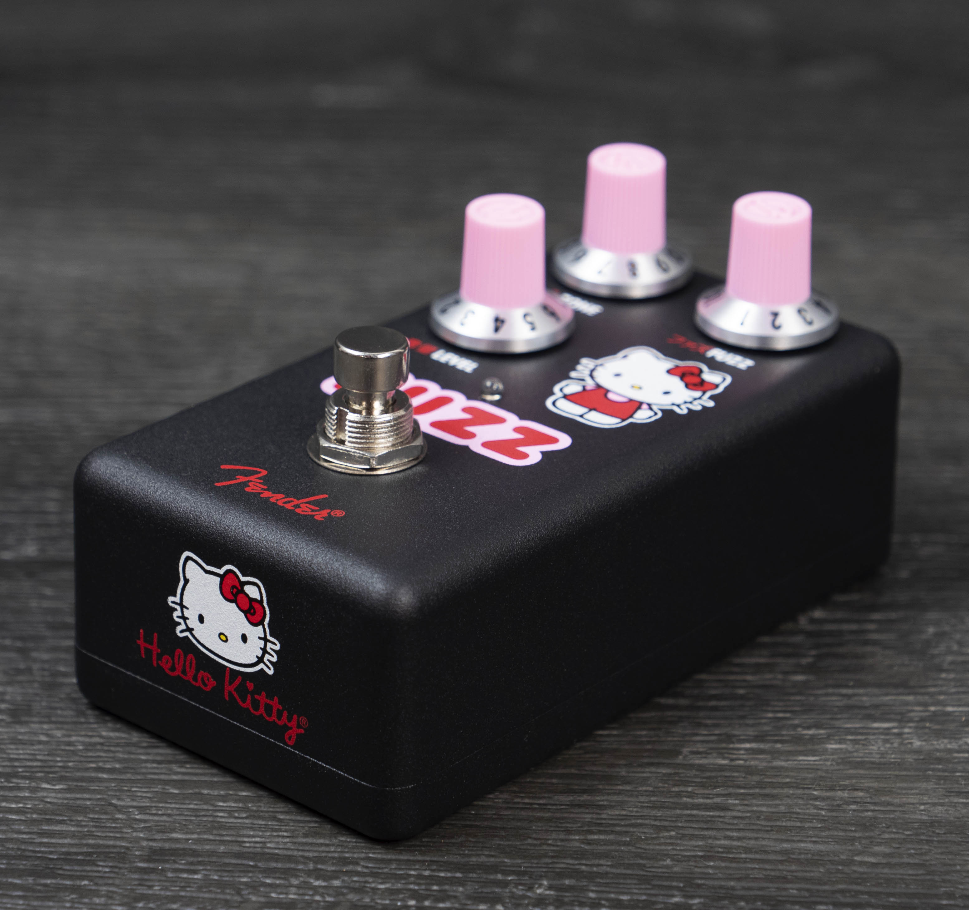 Fender x Hello Kitty Fuzz Effects Pedal, Black – A Strings