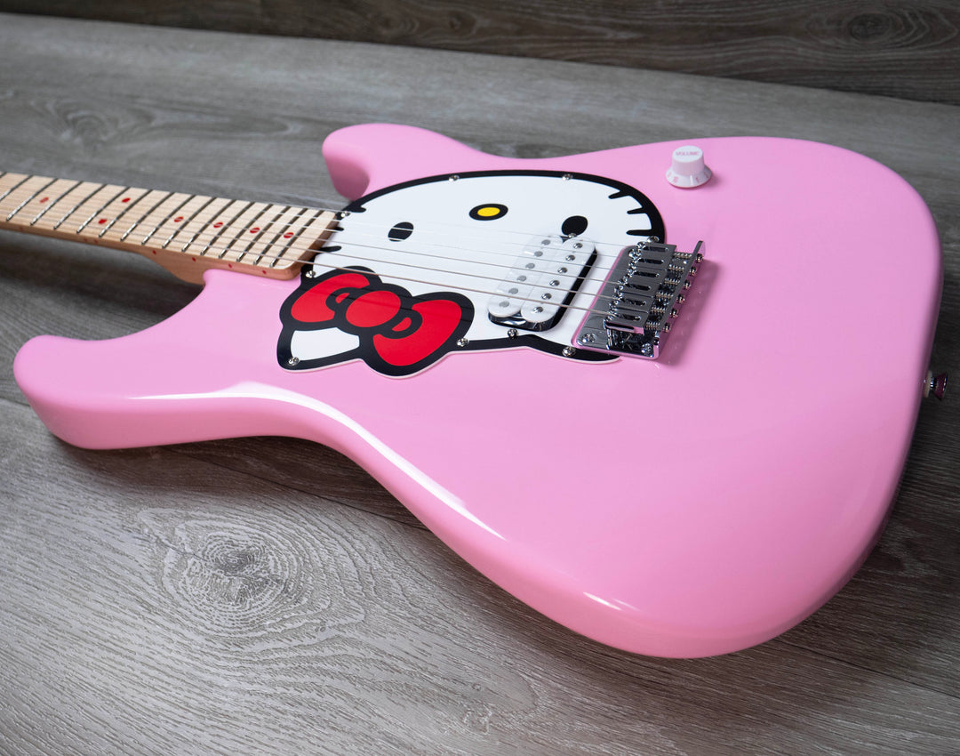 Squier Édition limitée Hello Kitty Stratocaster avec housse de transport, touche en érable, rose