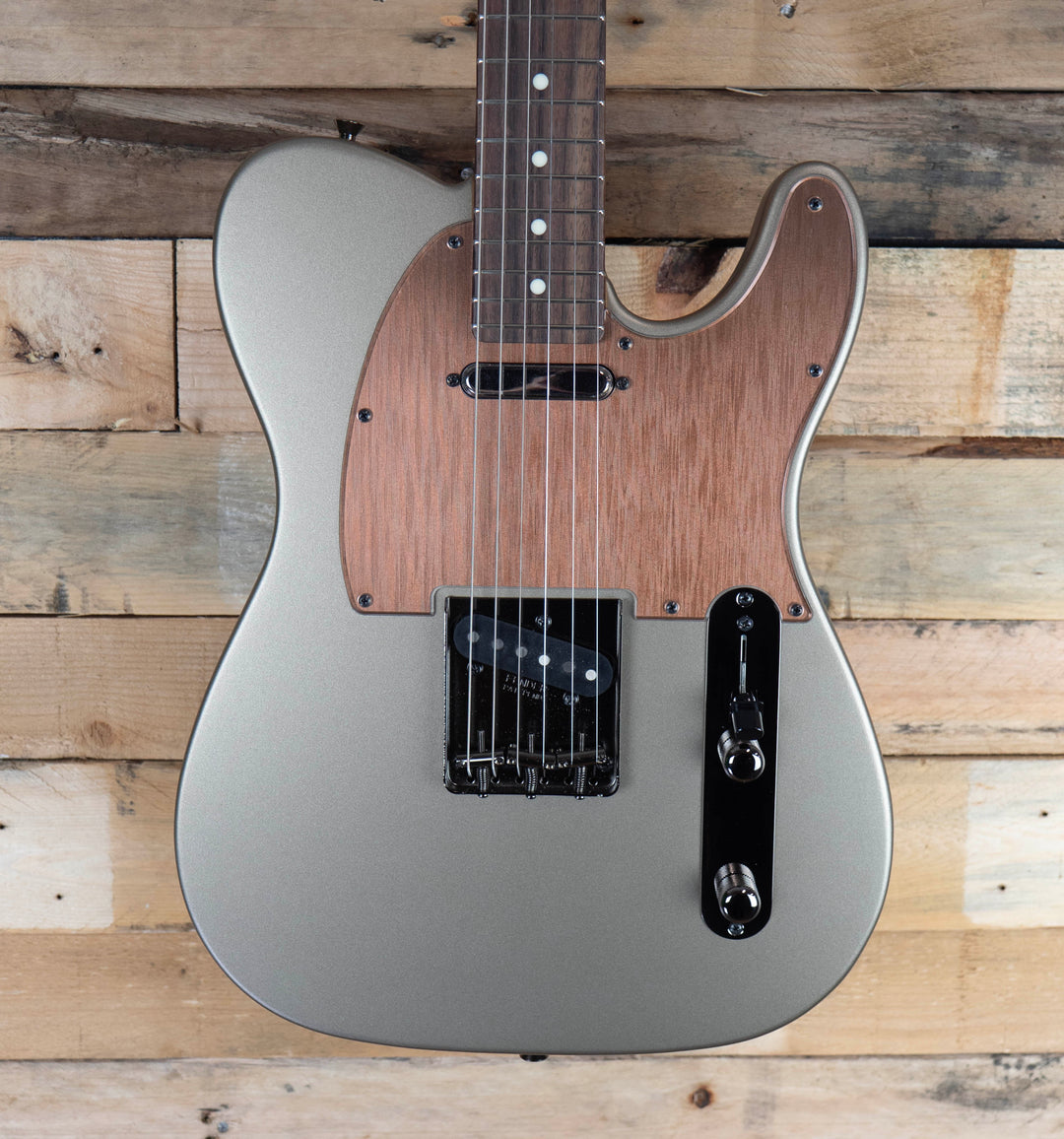 Fender Made in Japan Hybrid II 2026 Collection Telecaster, Rosewood Fingerboard, Matte Champagne Mirage