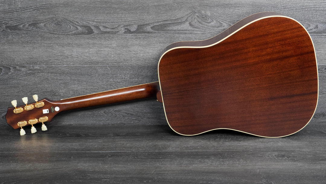 Epiphone inspiré par Gibson Hummingbird, finition naturelle vieillie et brillante 