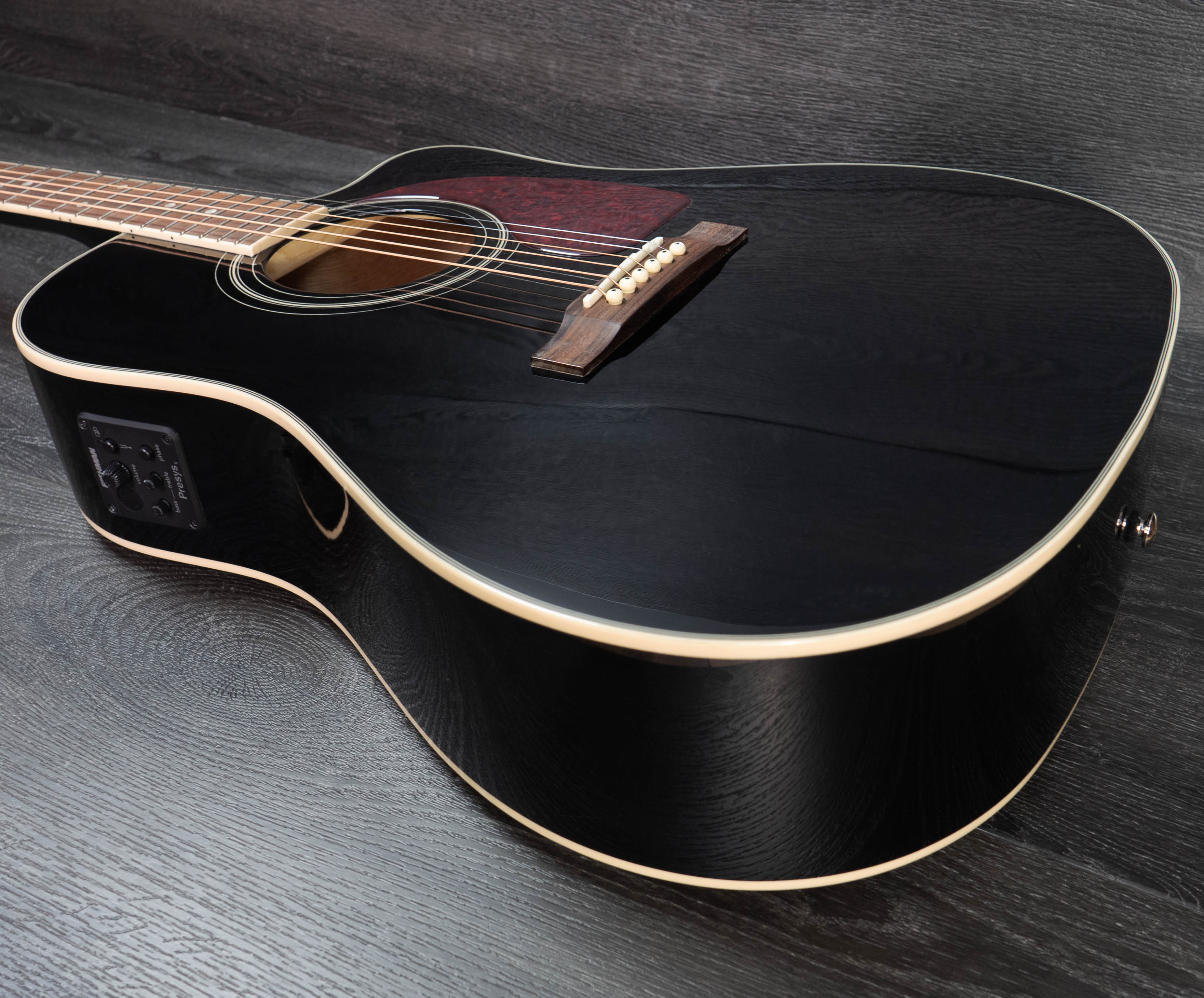 Epiphone J-45EC Studio, Ebony – A Strings
