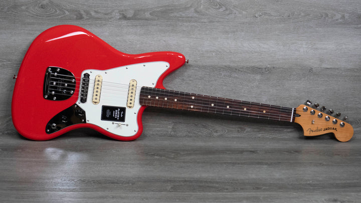 Fender Player II Jaguar, diapasón de palisandro, rojo coral