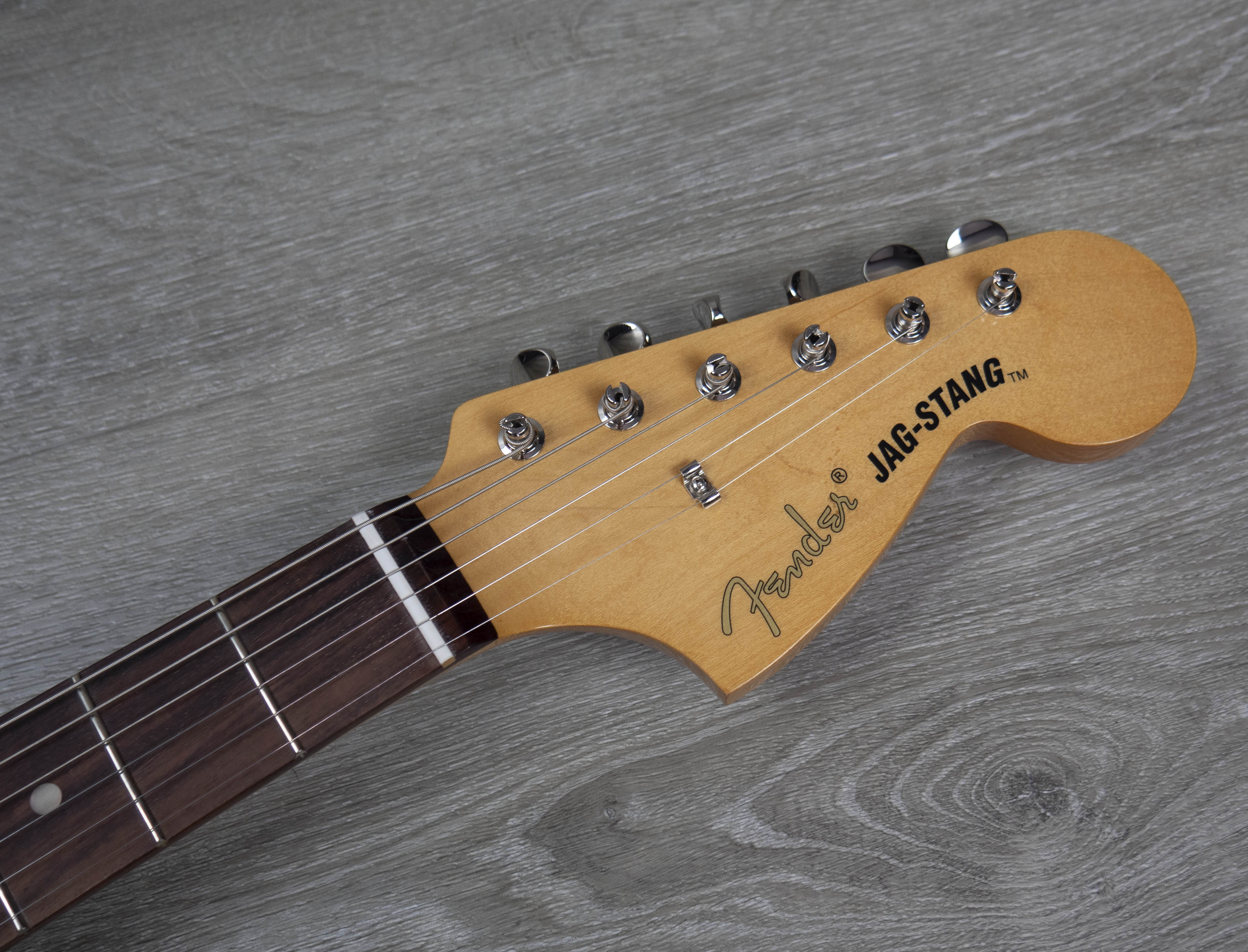 Fender Kurt Cobain Jag-stang, Rosewood Fingerboard, Sonic Blue – A