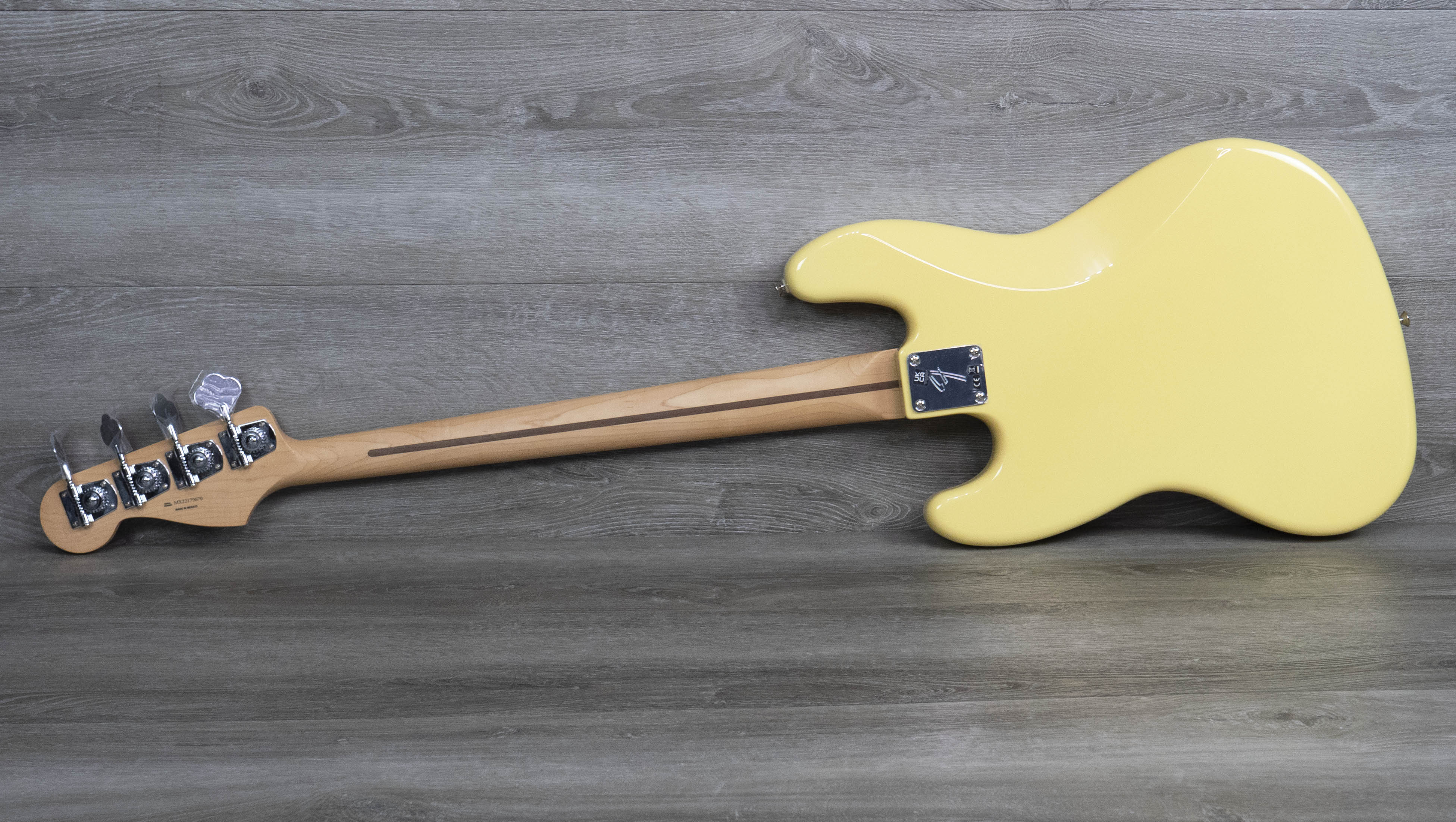 Fender Player Jazz Bass, Maple Fingerboard, Buttercream – A Strings