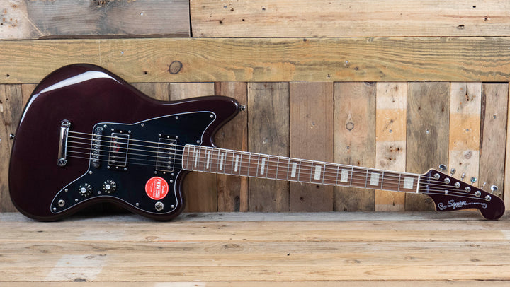 Squier Paranormal Baritone Jazzmaster HH, Laurel Fingerboard, Black Pickguard, Oxblood