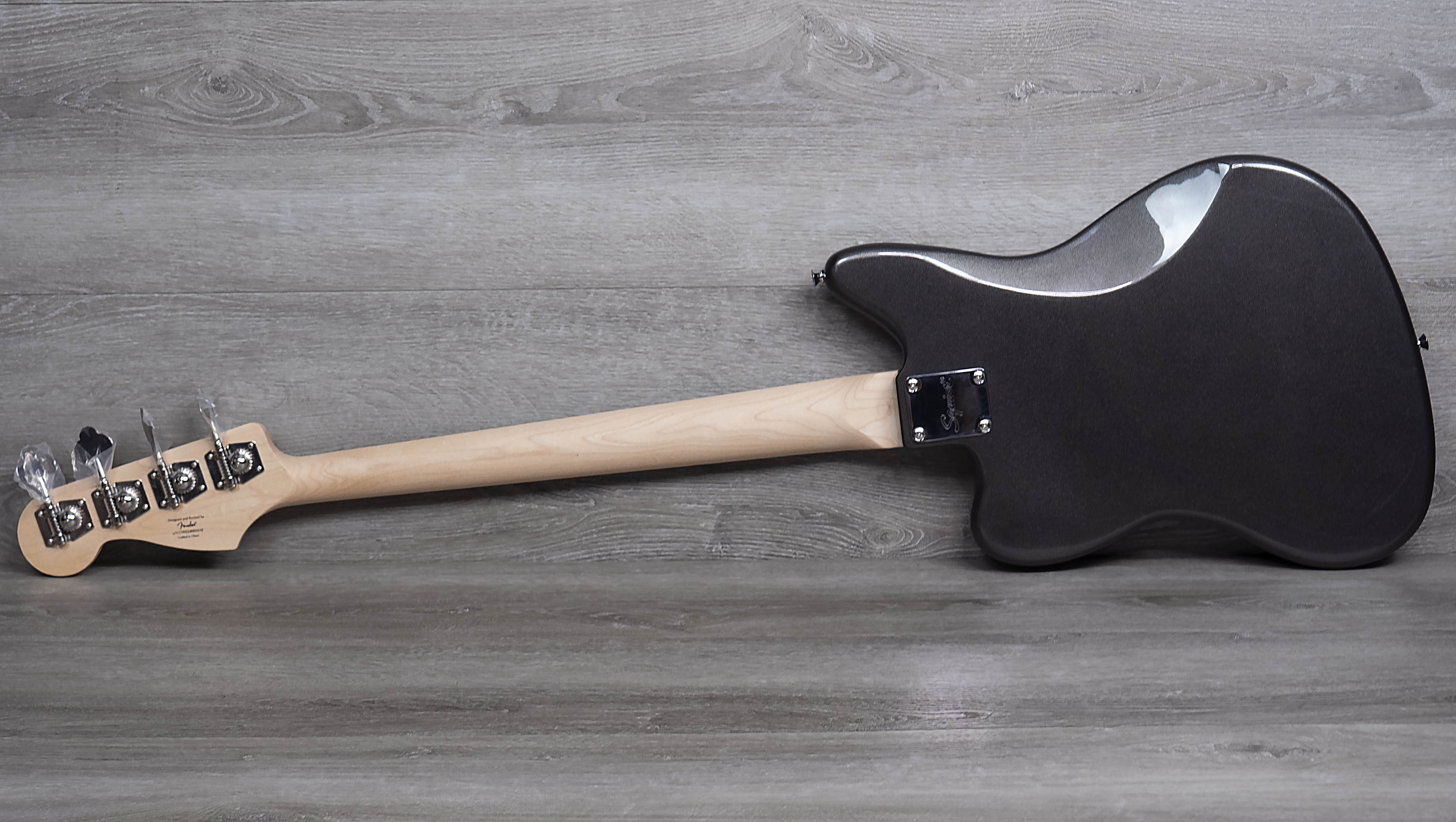 Squier Affinity Series Jaguar Bass H, Laurel Fingerboard, Charcoal