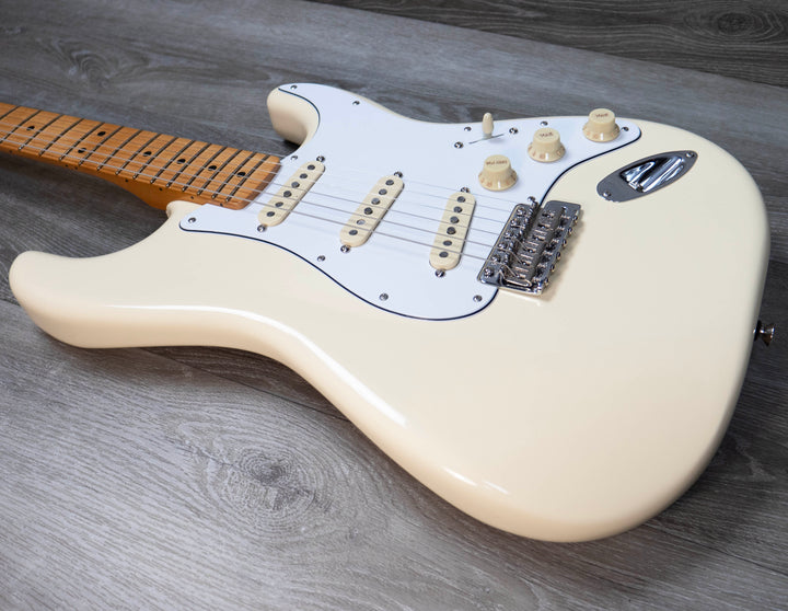 Fender Jimi Hendrix Stratocaster, Maple Fingerboard, Olympic White