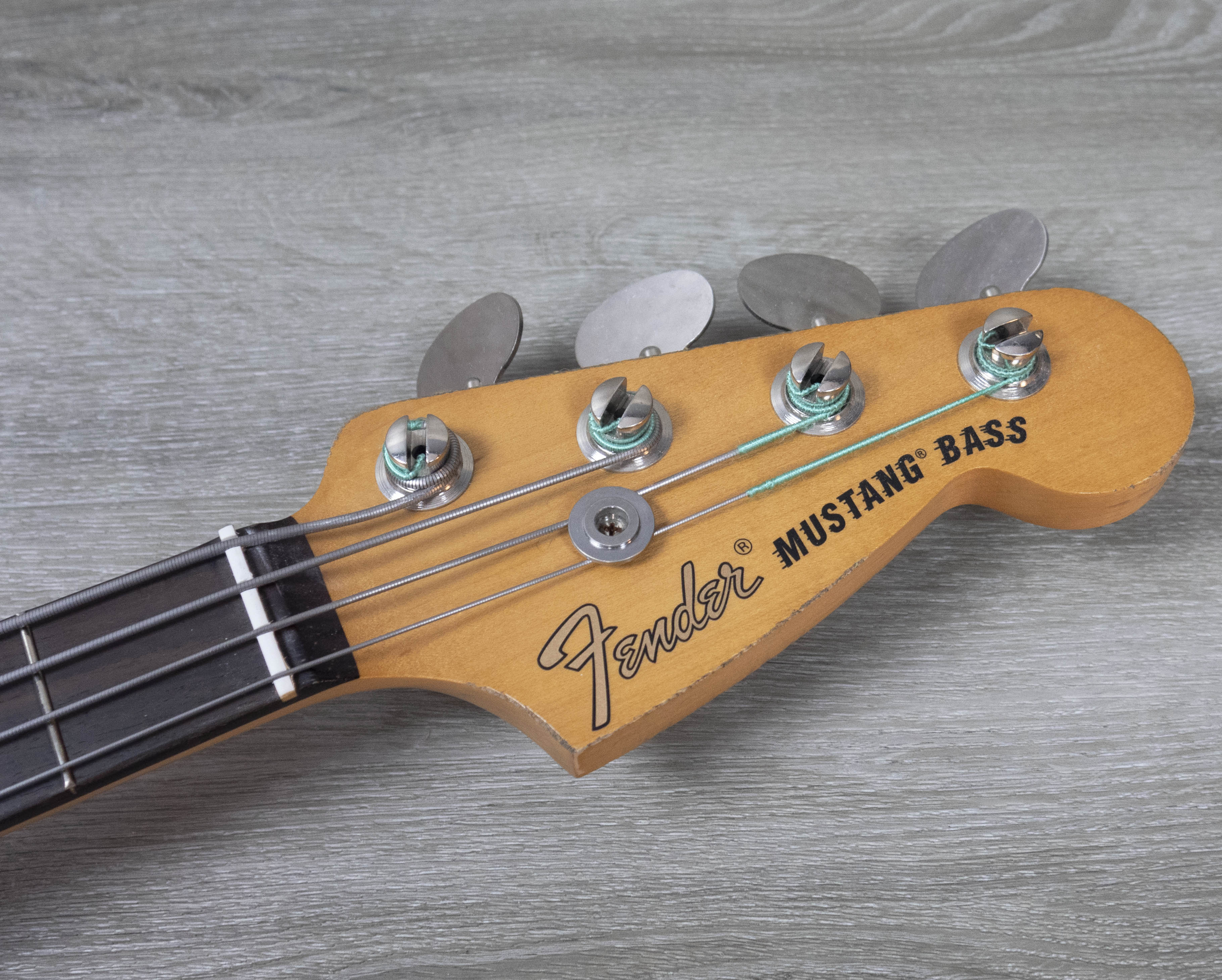 Fender JMJ Road Worn Mustang Bass, Rosewood Fingerboard, Faded