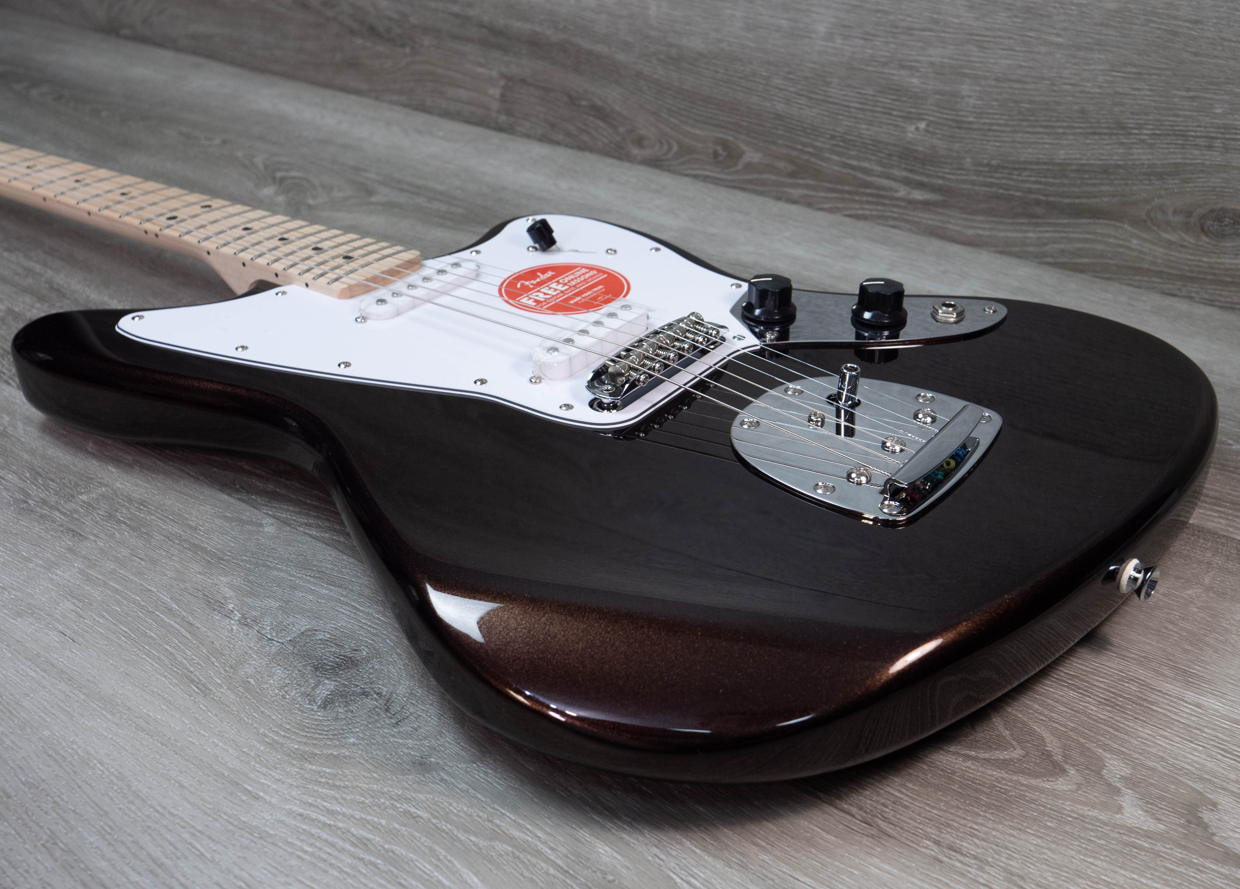 Squier Affinity Series Jaguar, Maple Fingerboard, White Pickguard