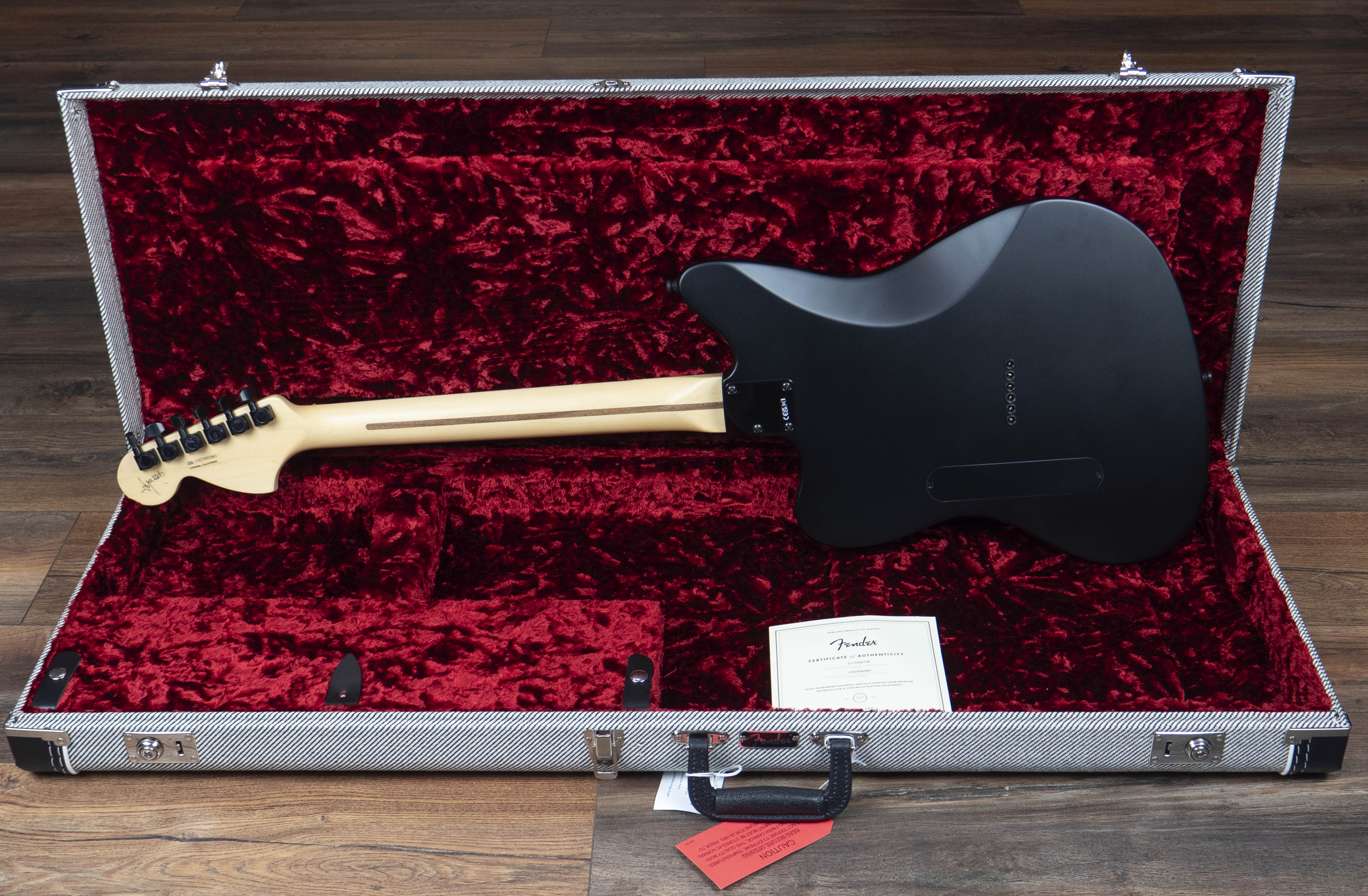 Fender Jim Root Jazzmaster, diapasón de ébano, acabado negro mate