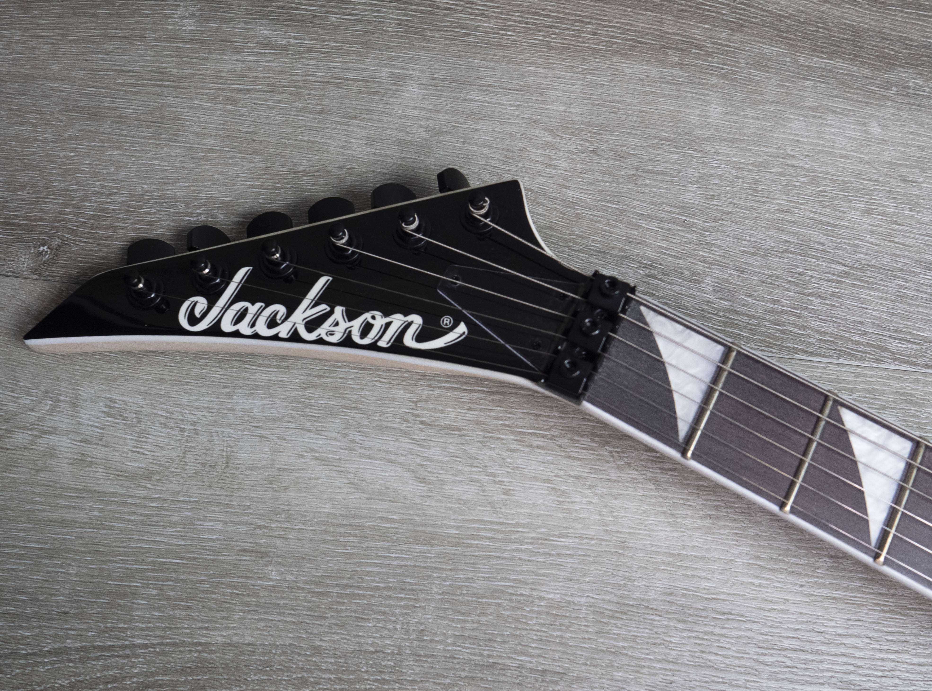 Jackson JS Series Dinky Arch Top JS32 DKA LH, Amaranth Fingerboard