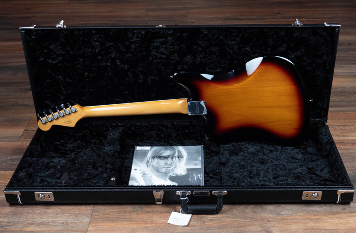 Fender Kurt Cobain Jaguar, touche en palissandre, Sunburst 3 couleurs