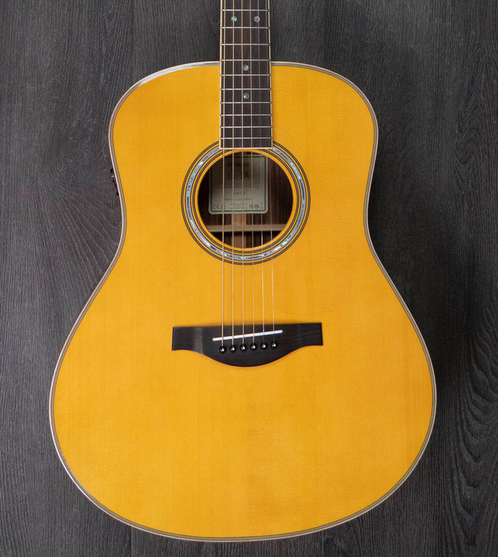 Guitare transacoustique Yamaha LL-TA d'occasion, Dreadnought, teinte vintage