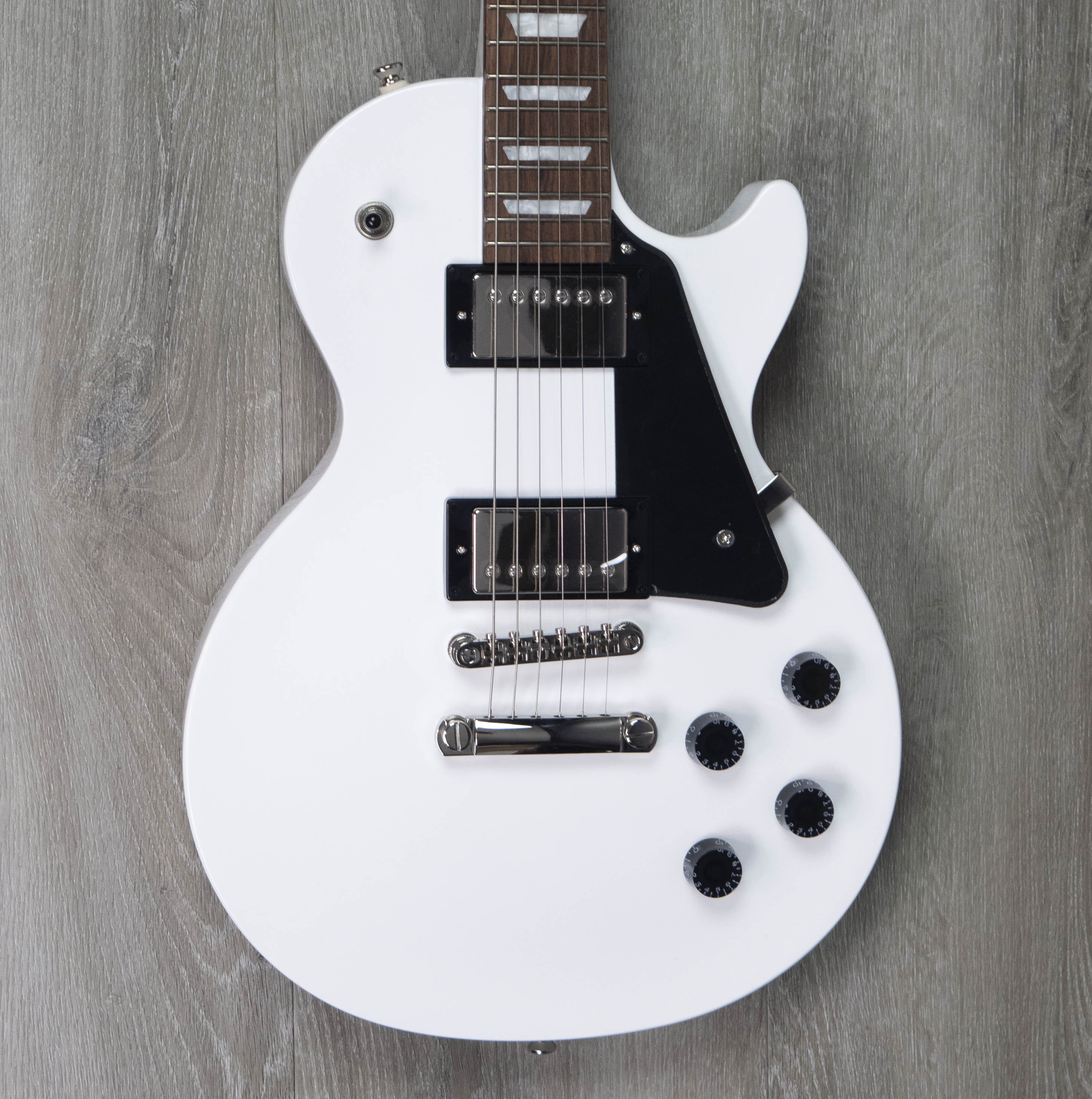 Epiphone Les Paul Studio, Alpine White – A Strings