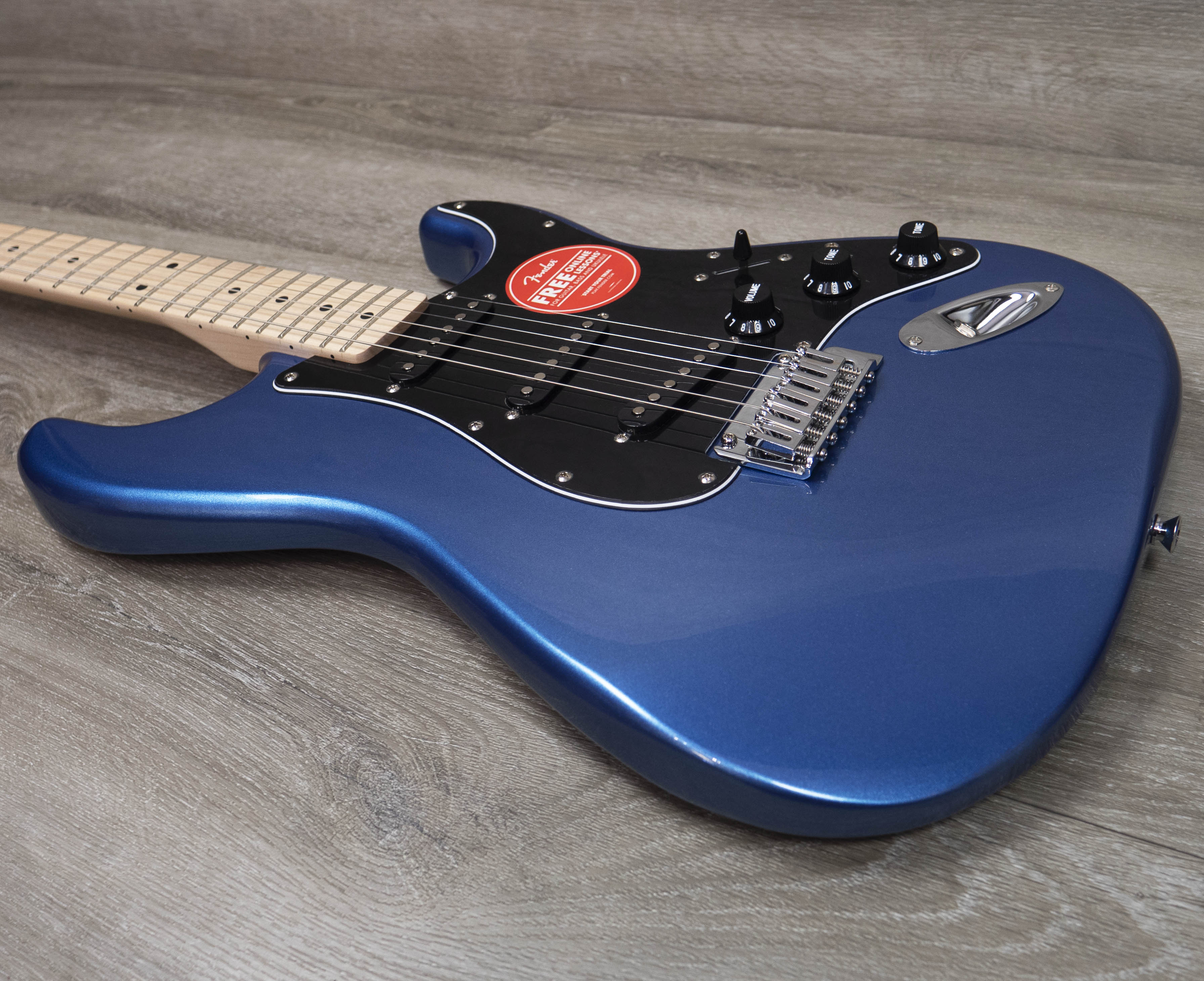 Squier Affinity Series Stratocaster, Maple Fingerboard, Black