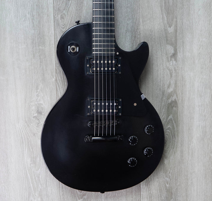 Pre-Owned Gibson Les Paul Studio Gothic (2000)