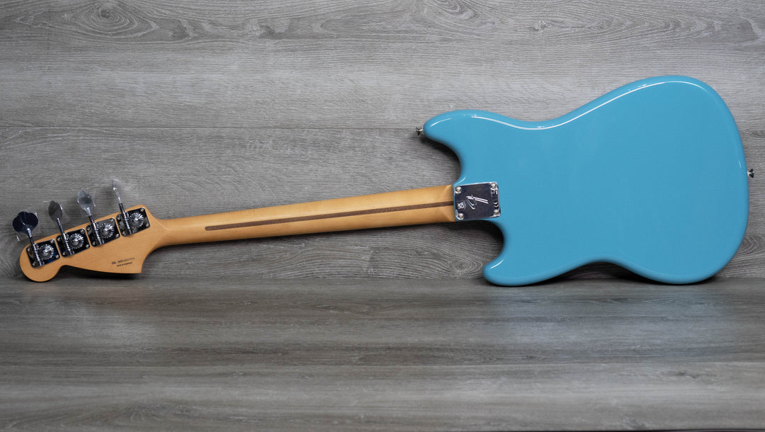 Bajo Fender Player II Mustang PJ, diapasón de palisandro, tono azul aqua