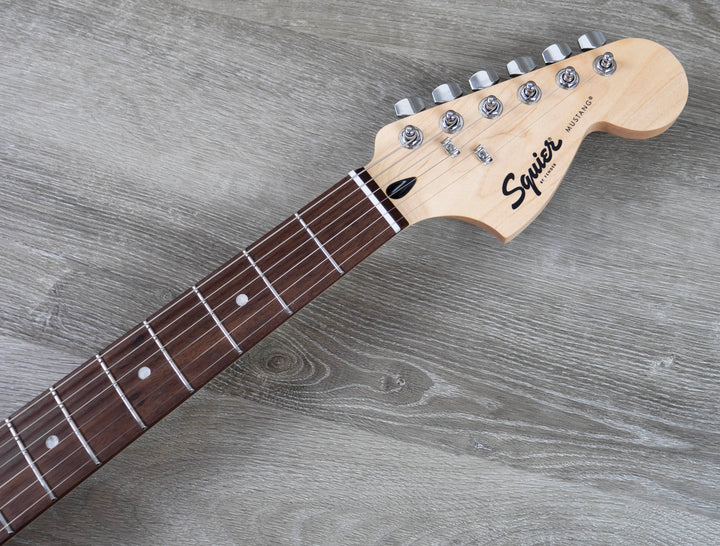 Squier Sonic Mustang HH, Laurel Fingerboard, Black Pickguard, Black