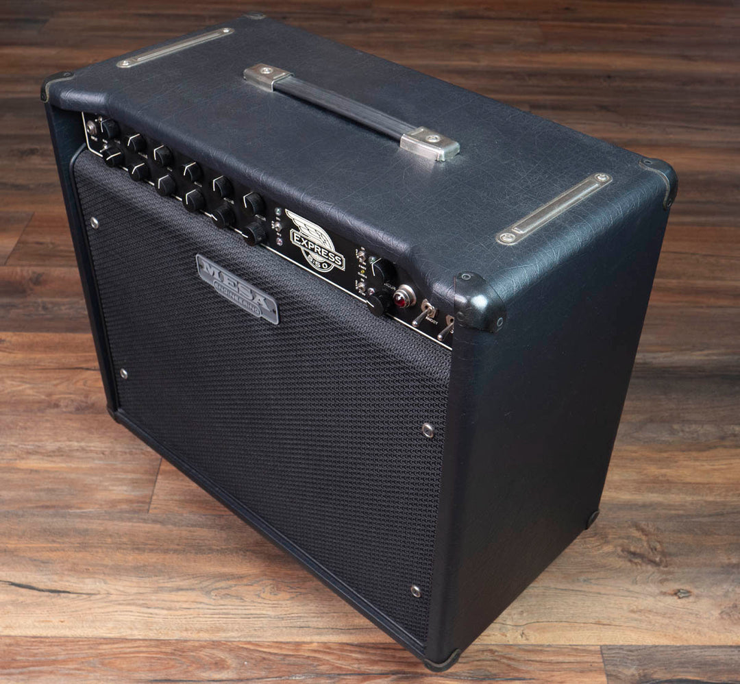 Combo de amplificador de guitarra Fender Deluxe VM de 40 W usado