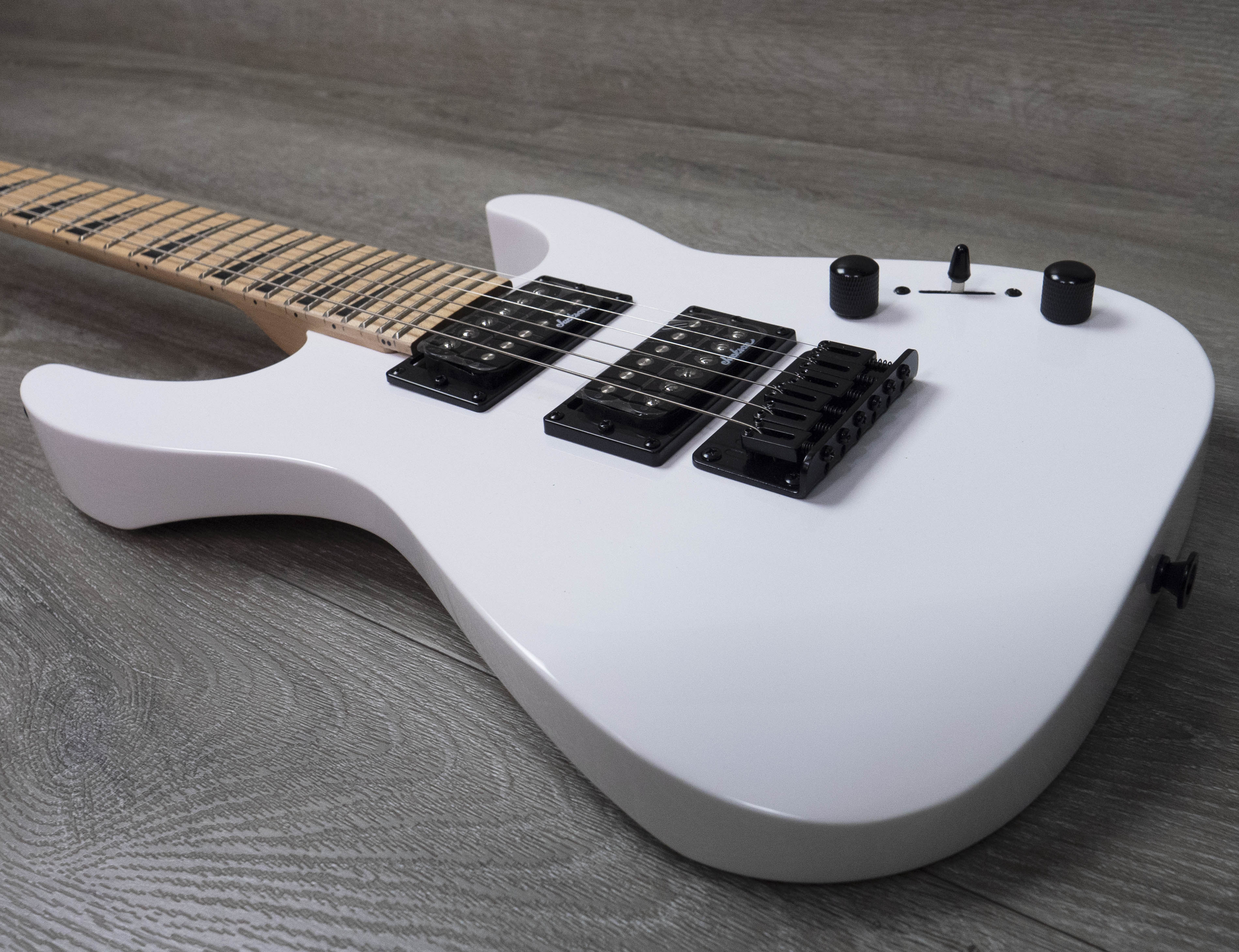 Jackson JS Series Dinky Minion JS1XM, Maple Fingerboard, Snow