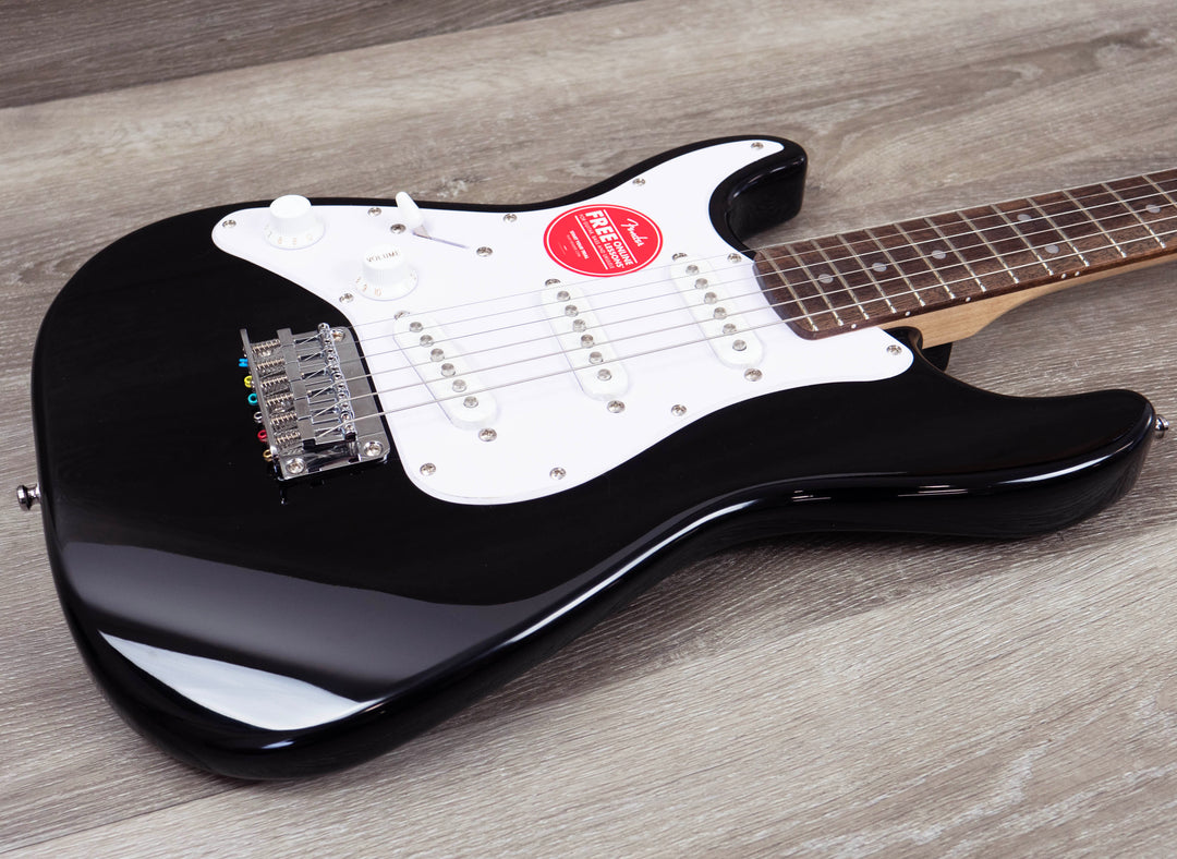 Squier Mini Stratocaster pour gaucher, touche en laurier, noire