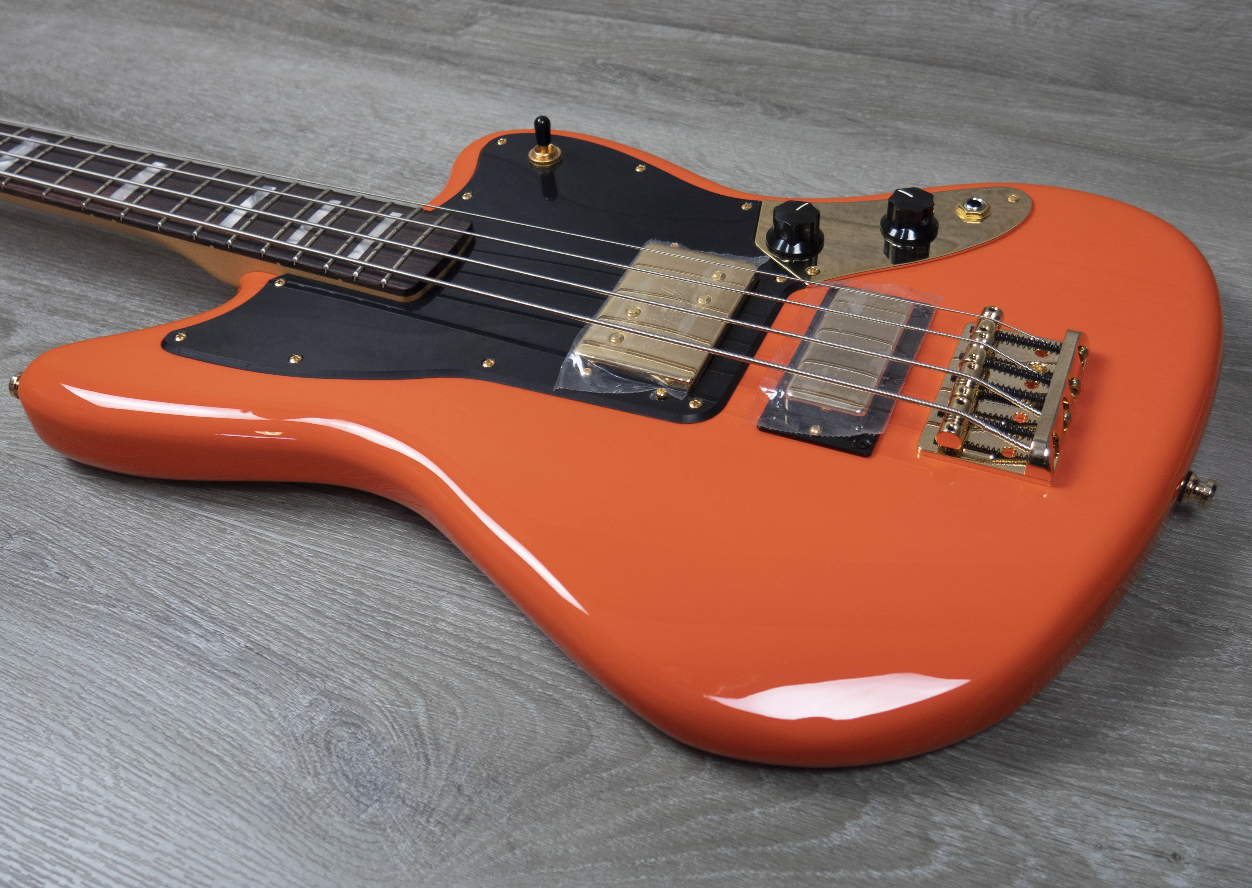 Fender Limited Edition Mike Kerr Jaguar Bass, Rosewood Fingerboard