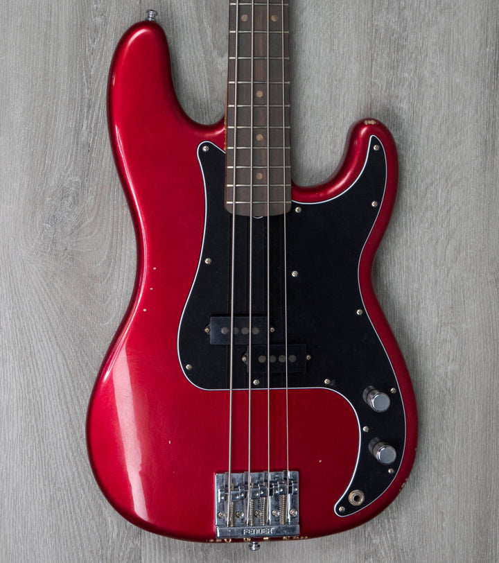 Fender Nate Mendel P Bass, Rosewood Fingerboard, Candy Apple Red