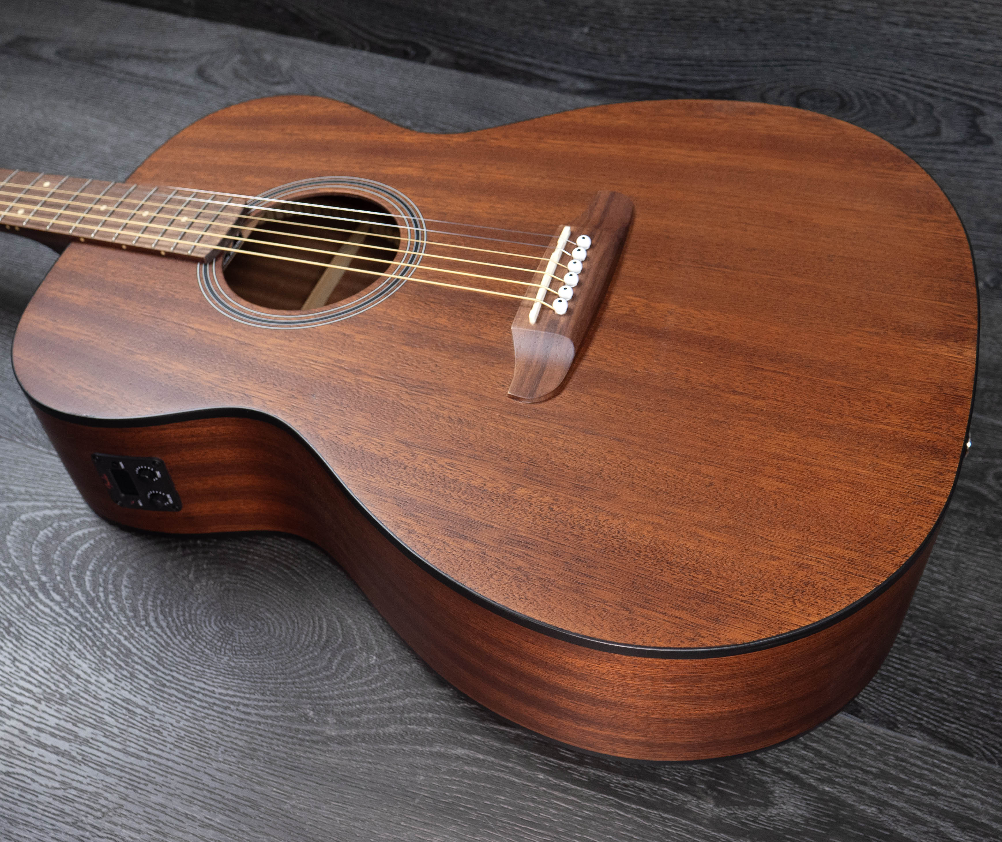 Fender Monterey Standard, Walnut Fingerboard, Natural – A Strings