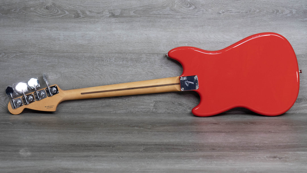 Bajo Mustang Fender Player II PJ, diapasón de palisandro, rojo coral