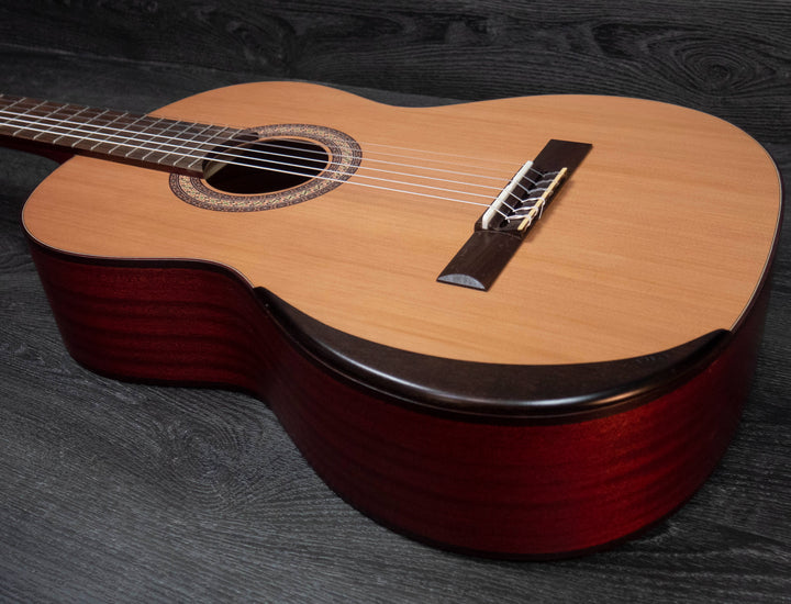 Manuel Rodriguez TRADICÍON Series T-65, 4/4 size Classical Guitar
