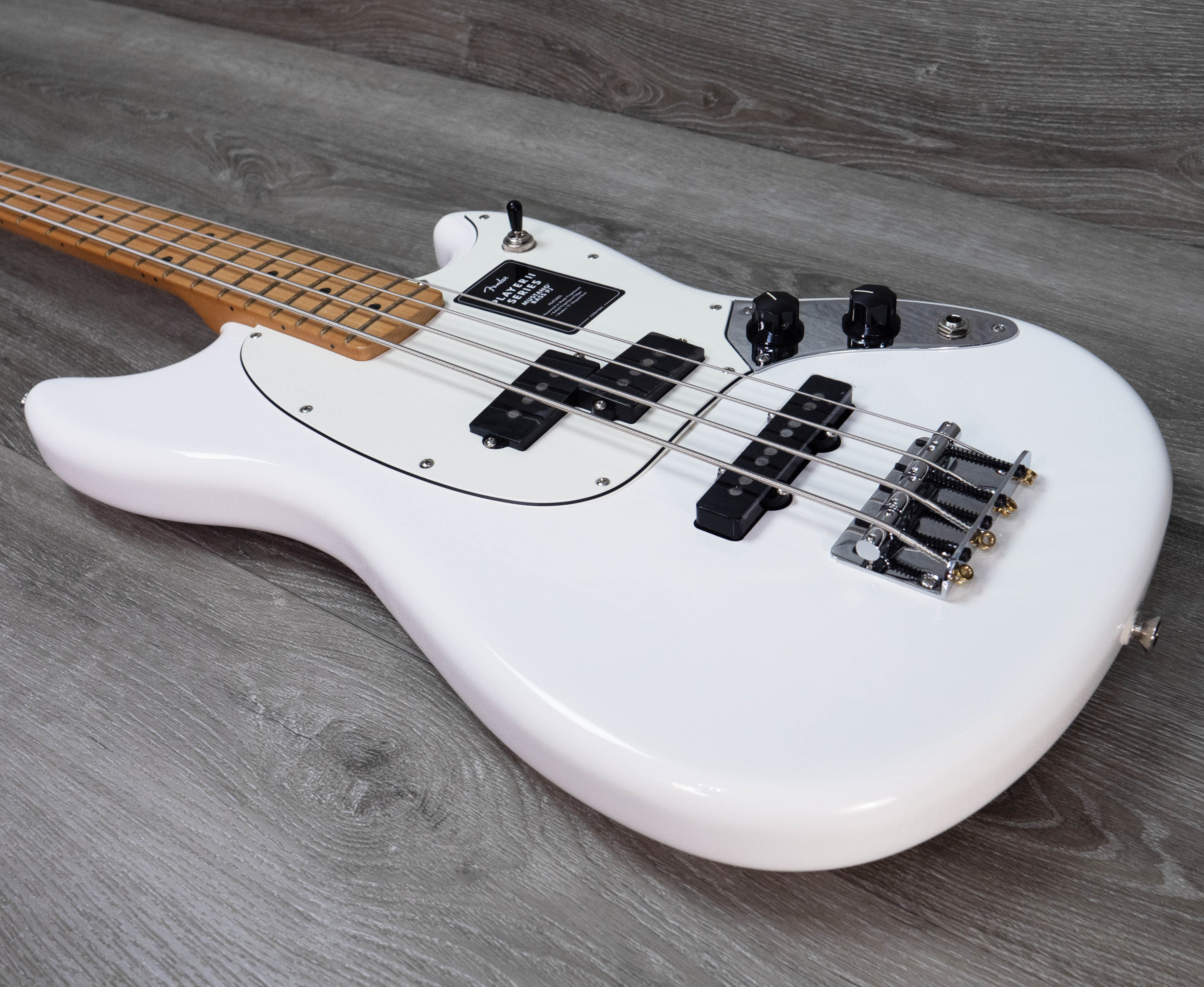Fender Player II Mustang Bass PJ, Maple Fingerboard, Polar Fender Player II Mustang Bass PJ, Maple Fingerboard, Polar