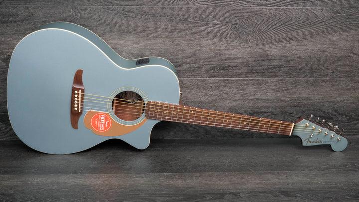 Fender Newporter Player, touche en noyer, bleu glacier satiné