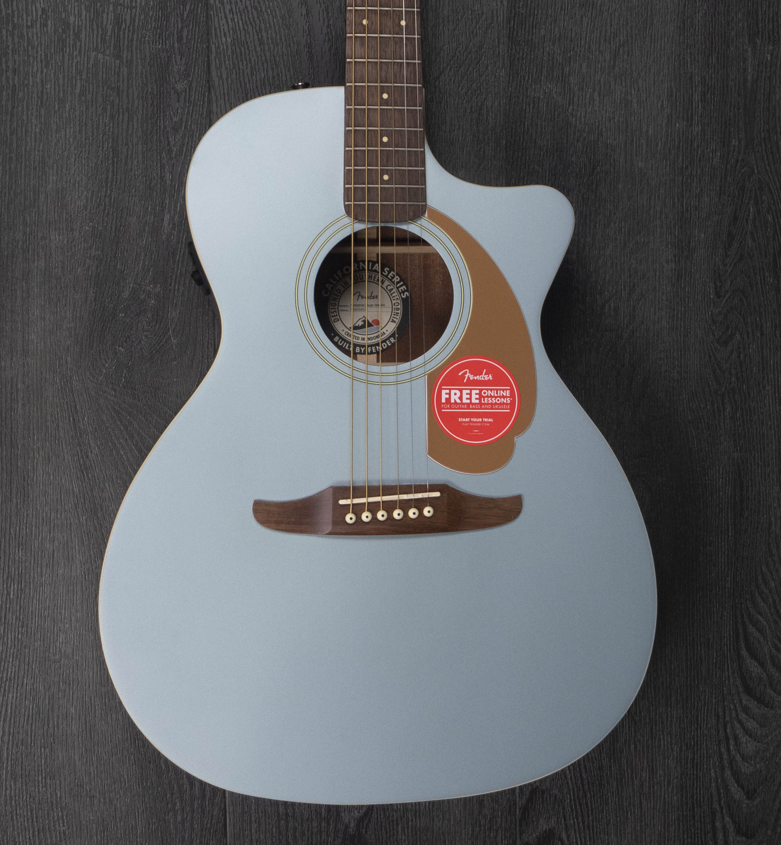 Fender Newporter Player, Walnut Fingerboard, Ice Blue Satin – A