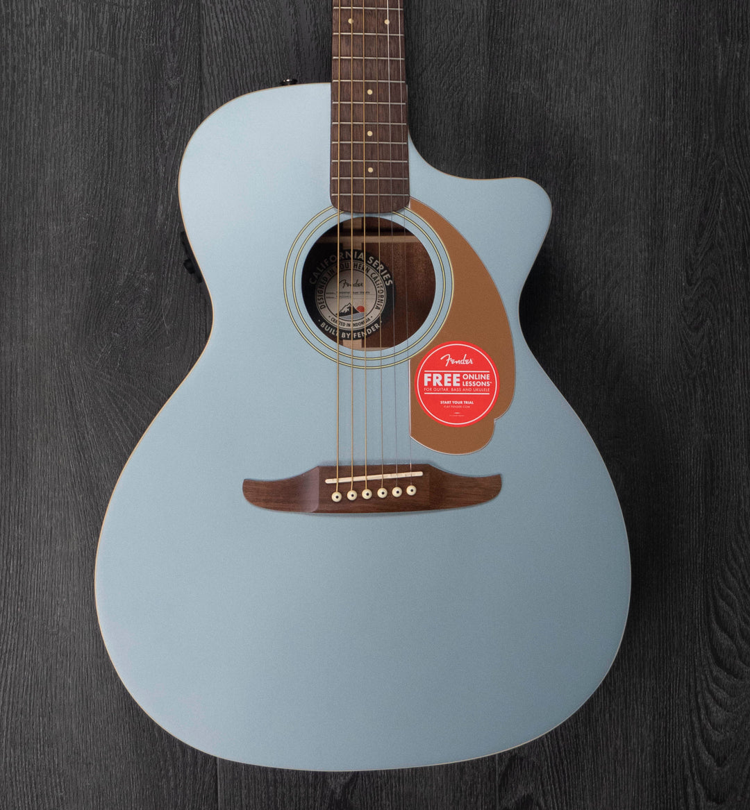 Fender Newporter Player, touche en noyer, bleu glacier satiné