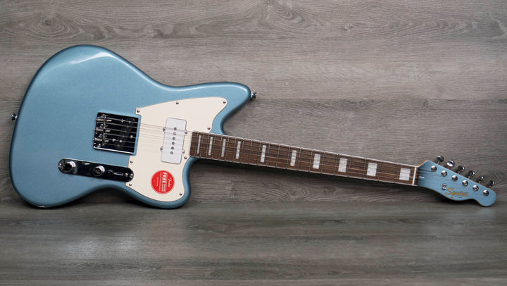 Squier Limited Edition Paranormal Offset Telecaster SJ, diapasón de laurel, golpeador de pergamino, azul hielo metalizado