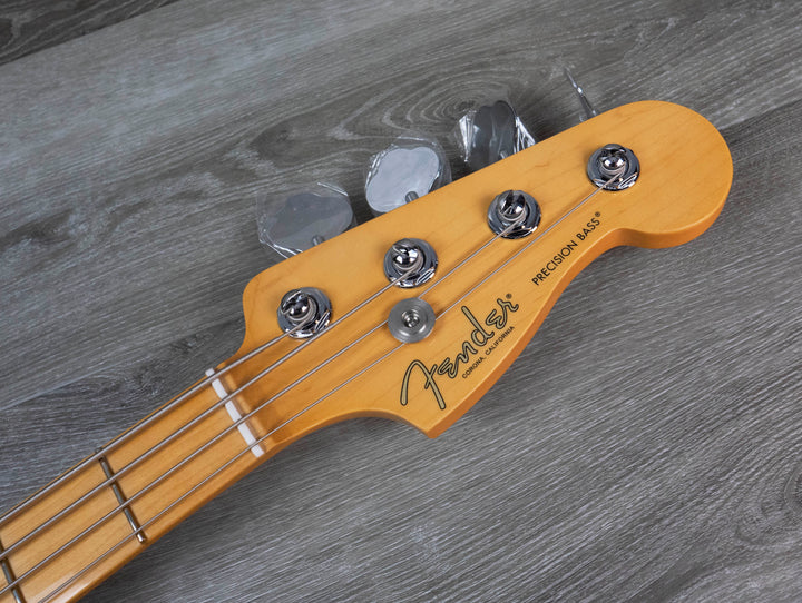 Fender American Professional II Precision Bass, Maple Fingerboard, Miami Blue