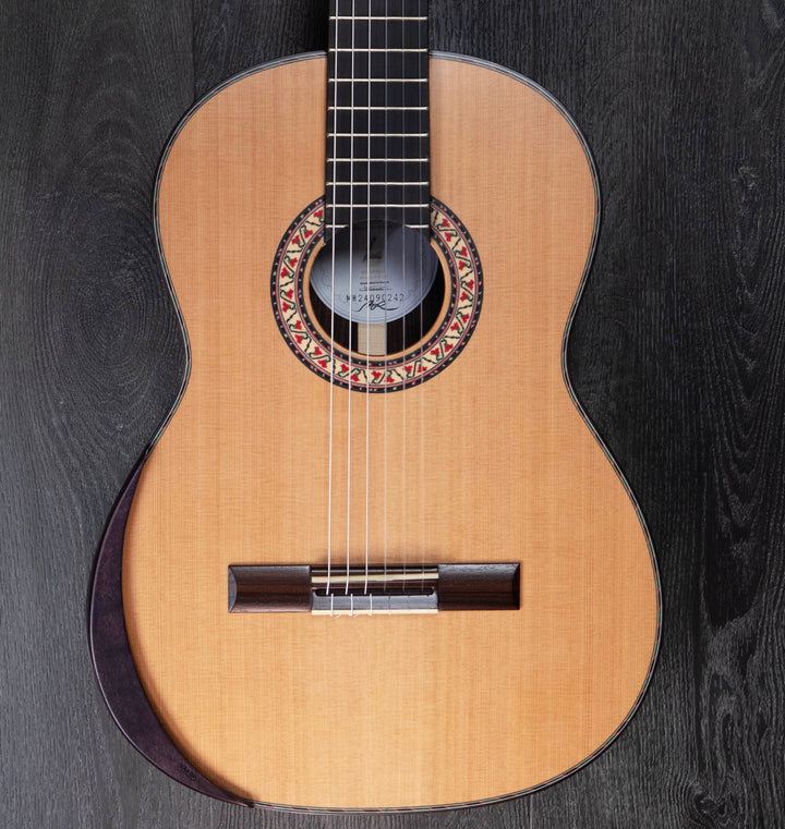 Manuel Rodriguez MAGISTRAL F-C, 4/4 size Classical Guitar, All solid Cedar top, Solid Palisander