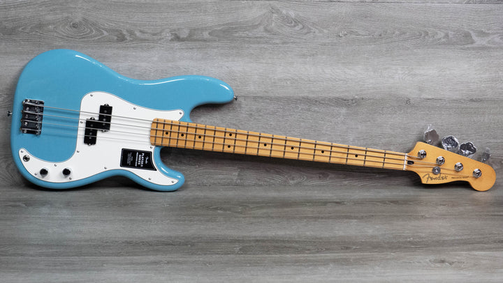 Fender Player II Precision Bass, touche en érable, Aquatone Blue